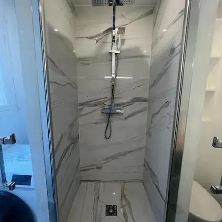 Magnifique 2 Tour Eiffel Apartment *