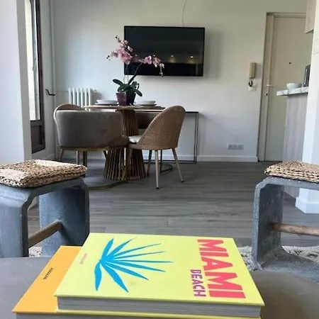 Magnifique 2 Tour Eiffel